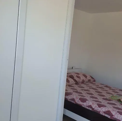 La Olteanu Konukevi Vadu